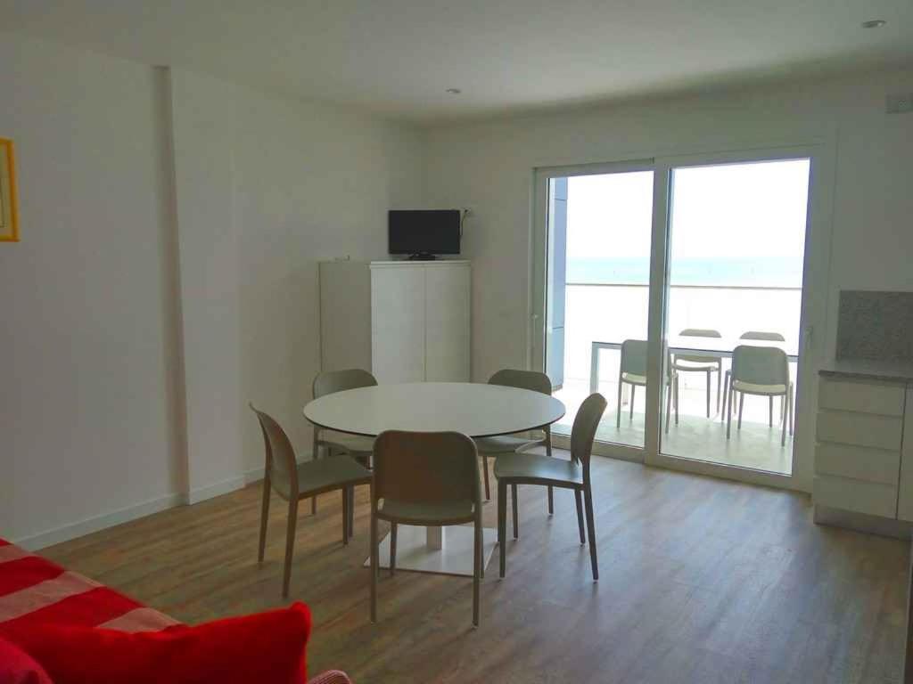 Apartment In Lignano Sabbiadoro 21778 ภายนอก รูปภาพ